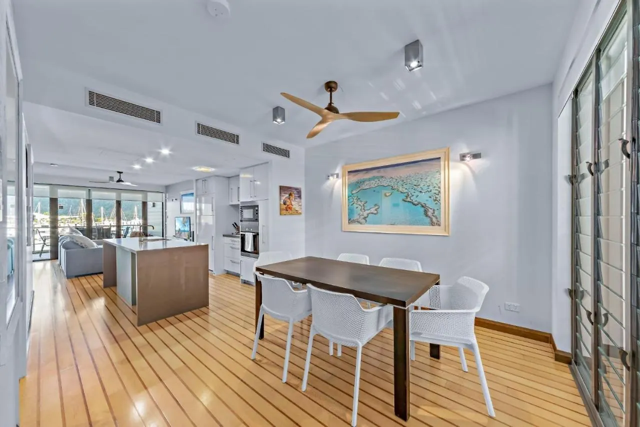 Apartment Ferienwohnung Marina Views At The Boathouse Airlie Beach